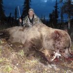Large Alaska Bear - Hunting with Kelly Vrem