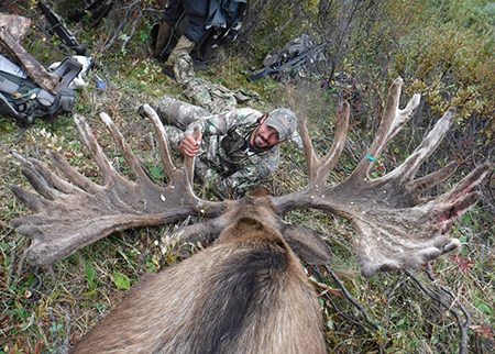 alaska_moose_hunt_wrangell_mountains | Kelly Vrem Alaska Guide Service